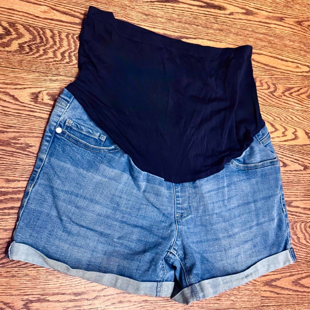 Women’s Full Panel Maternity Shorts